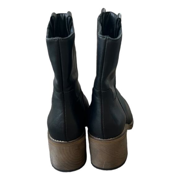 Free People Tabby Ankle Boot Women's 39.5/9.5 Black Pull-On Leather Black NEW - Picture 4 of 7
